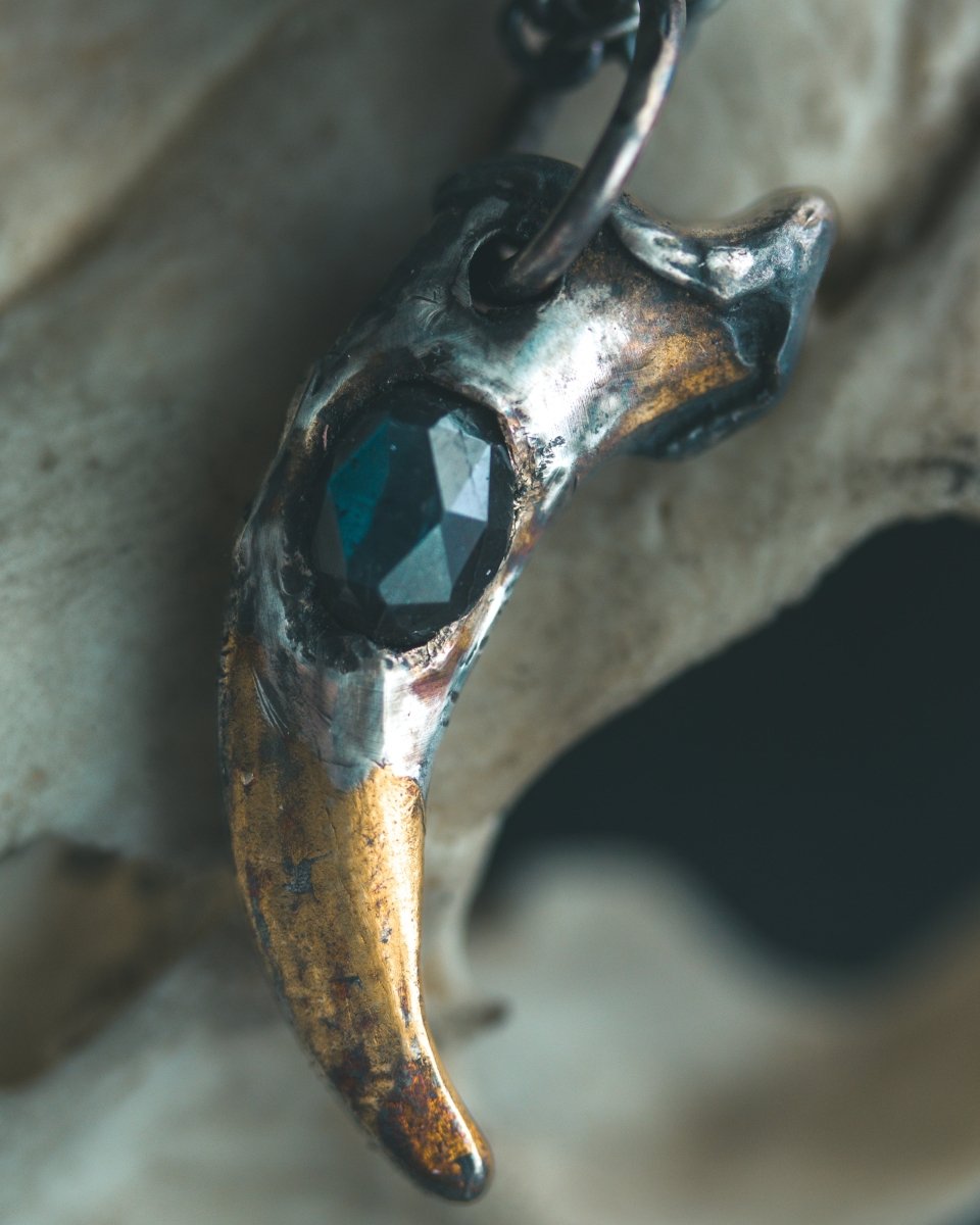 Wolf Claw Pendant with Labradorite – Sterling Silver & 23.5K Gold | Talisman of Shadow, Vision & Sacred Protection - Machinations