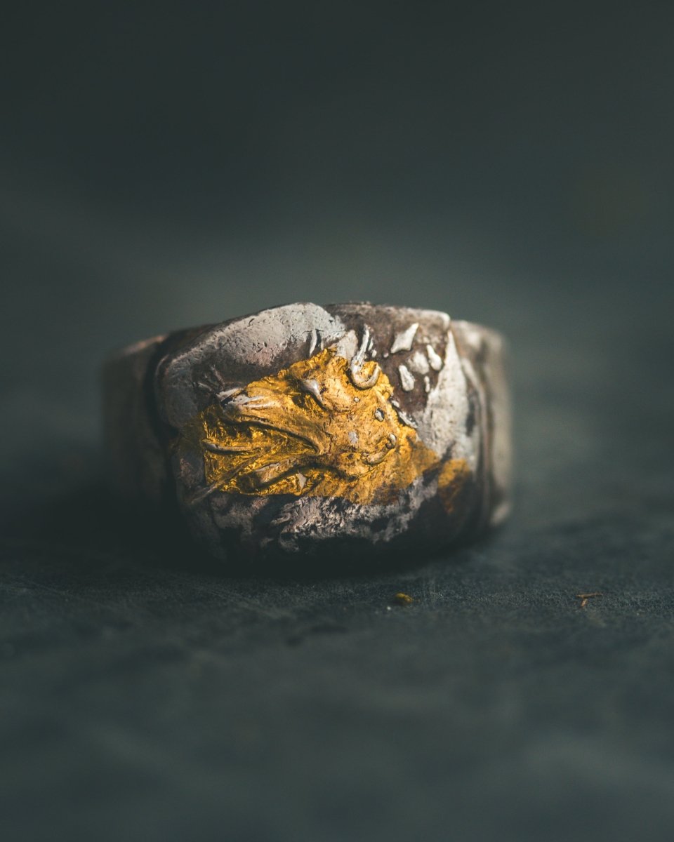 Wolf Signet Sterling Silver & 23K Gold | Sacred Symbol of Guardianship, Loyalty & Alchemical Power - Machinations